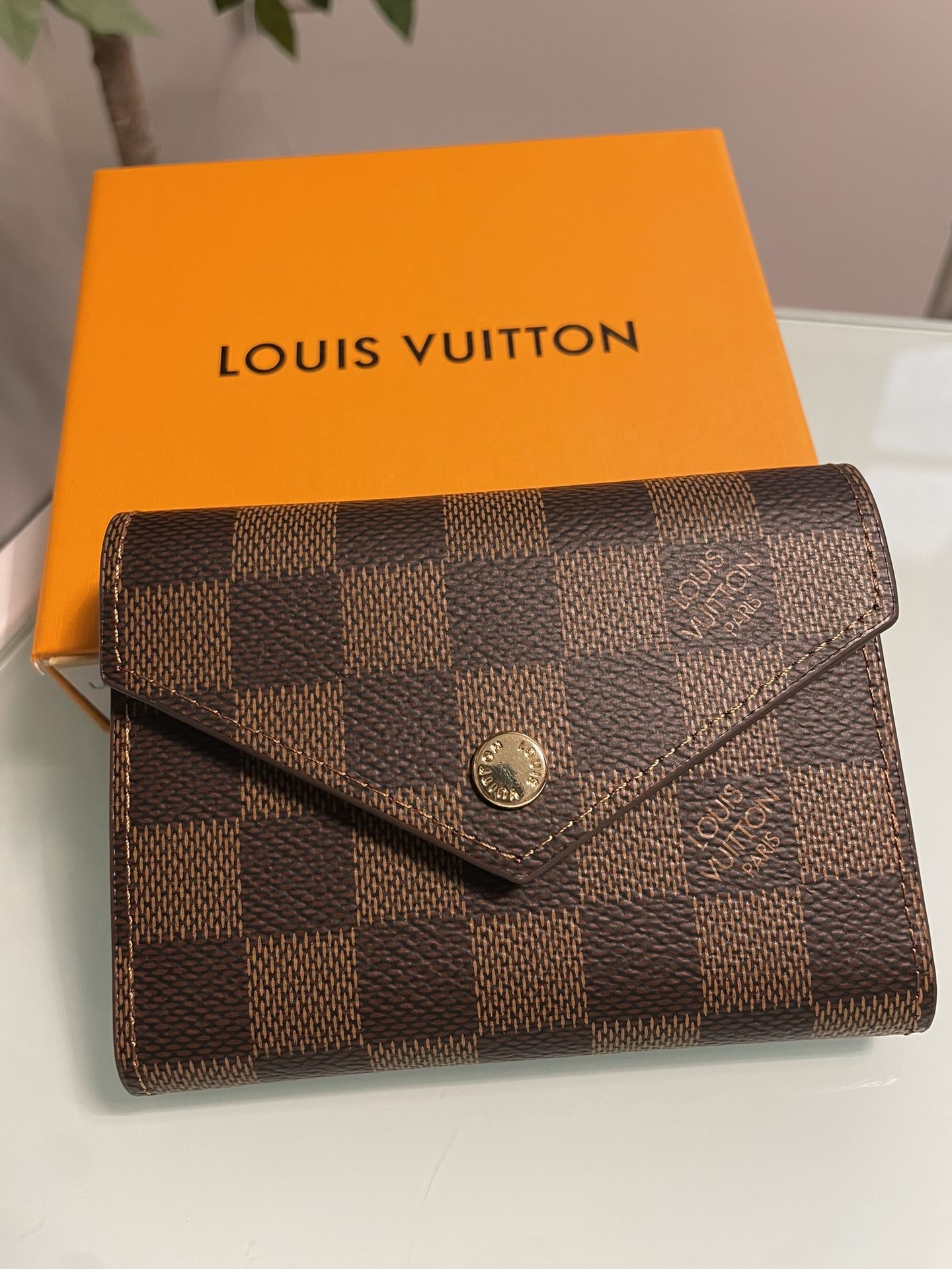 Victorine Wallet