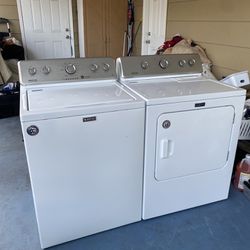 Washer And dryer In Perfect Working Condition 