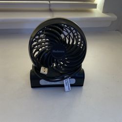 Holmes mini desk Fan. 