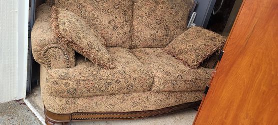 Love seat sofa