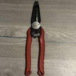 9 in. 7-in-1 High Leverage Combination Wire Stripper/Cutter Pliers