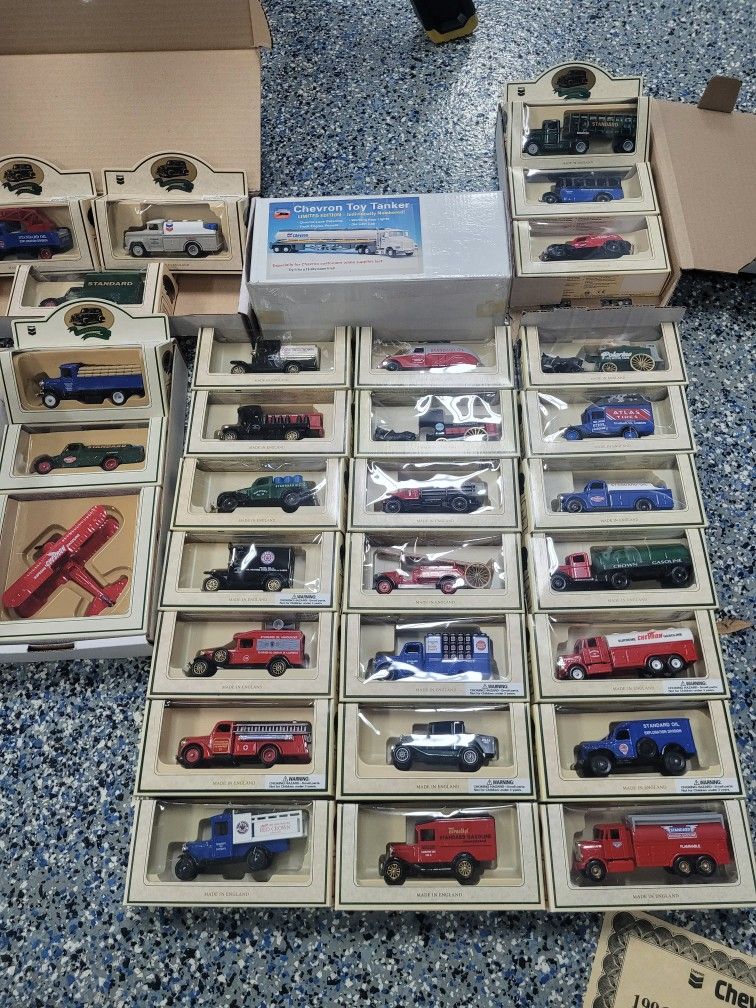 Limited Edition Collection 1996 Commemorative Series Cheveron Toy Trucks In Original Box In Preston Condition OBO