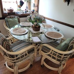 Rattan Kitchen Table 4 Chairs 