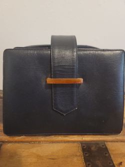 Vintage Darling Dark Blue Ladies Purse w/ Bakelite Accent