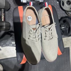 Tommy Hilfiger Shoes 