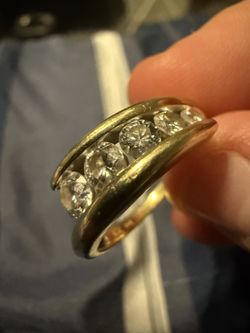 14karat Gold Ring With Diamonds 