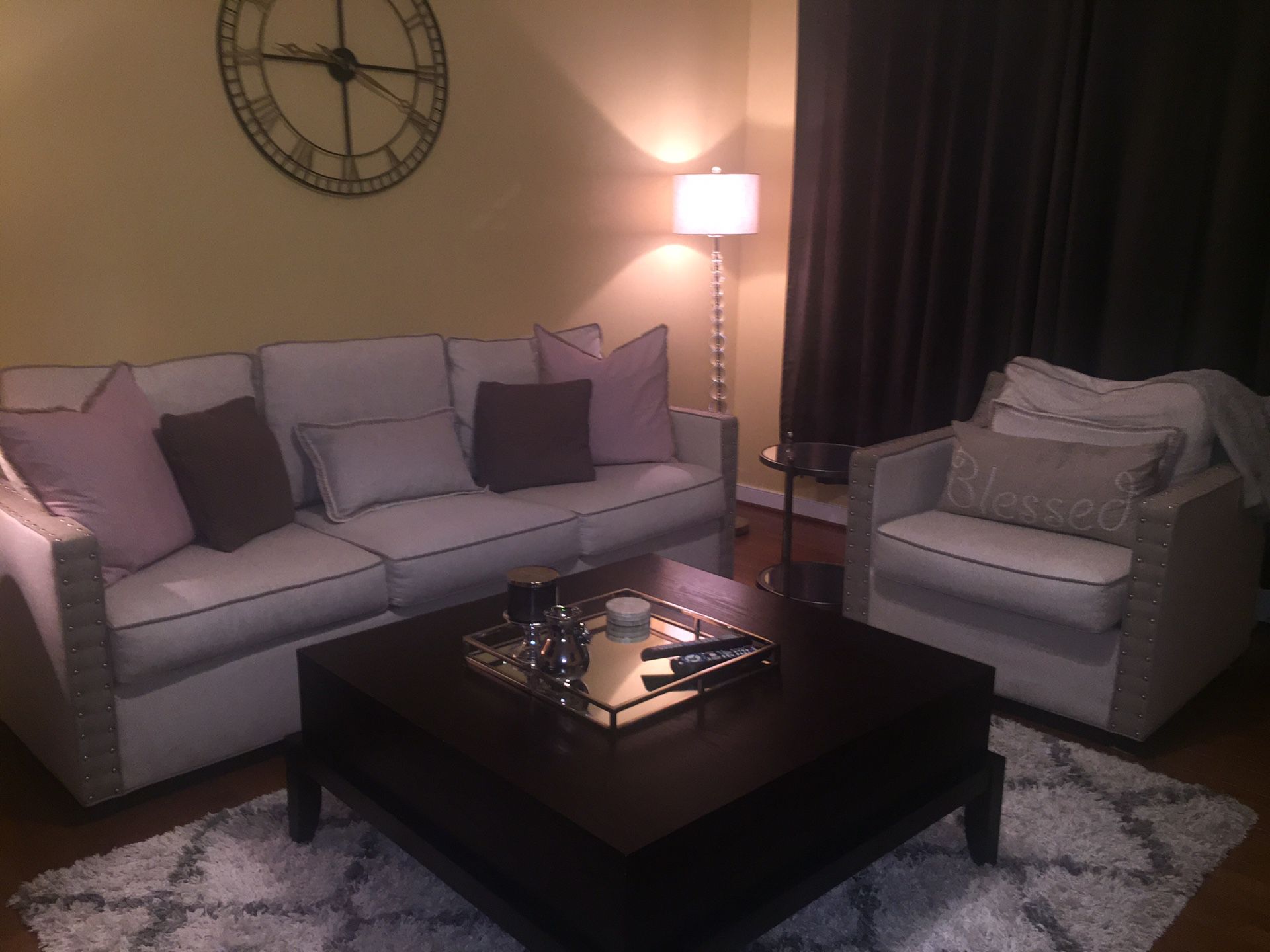 Hamilton’s couch set