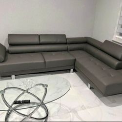 SECTIONAL COUCH  🛋  