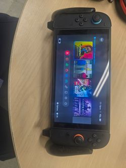 Switch 2 with accessories + Grip/Case
