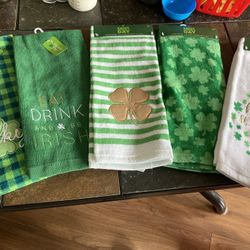 St Patrick’s Day Decorations and Kitchen Towels … Read Description 