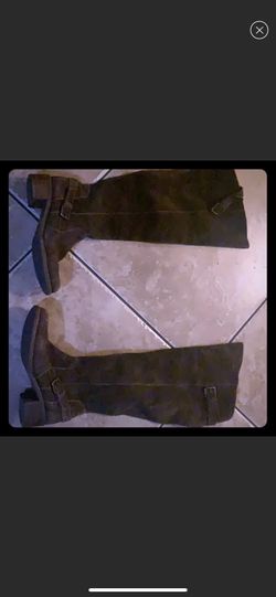 Tall brown boots SZ 7