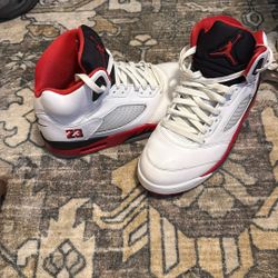 Jordan 5 Red Fire Size 10