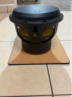 JL Audio 10W6V3 Sub