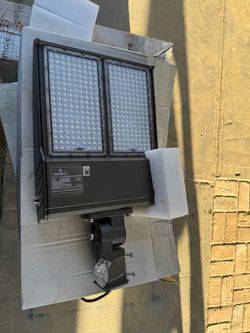 LinmoreLED Commercial LED Area Light Fixture