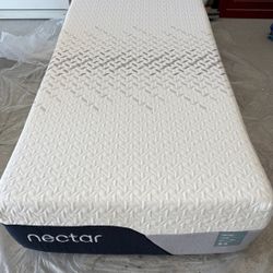 Nectar Premier Memory Foam, Twin mattress
