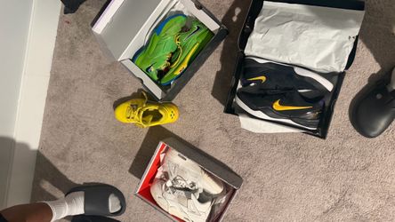 Basketball shoes used