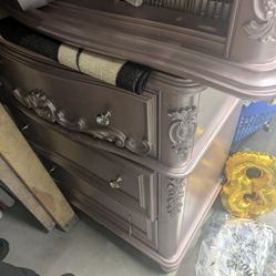 Girls Pearl Lilac Dressers 