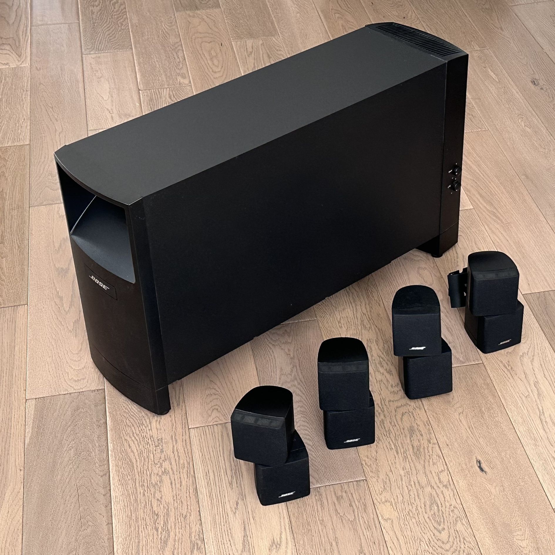 Bose Acoustimass 300 Bose Acoustimass 300 Bass Module Bose