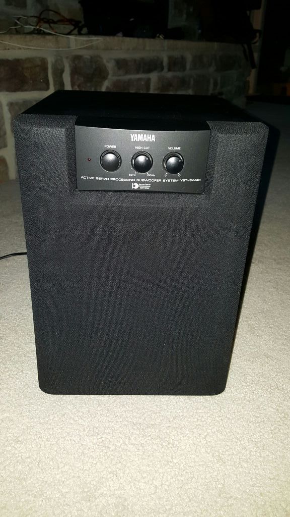 Yahama YSTSW40 Powered subwoofer for Sale in Colorado Springs, CO