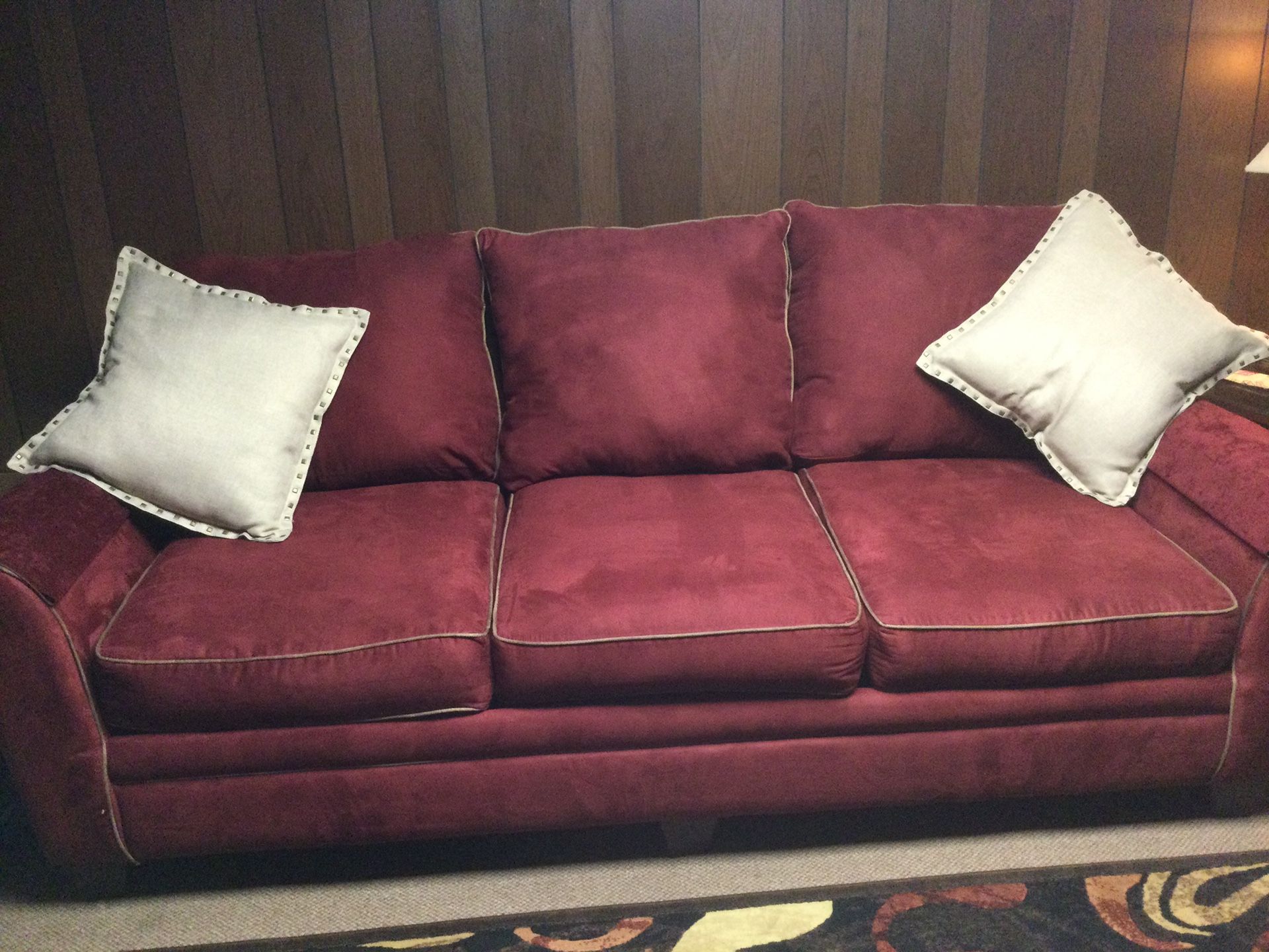Living Rm Couch & Loveseat