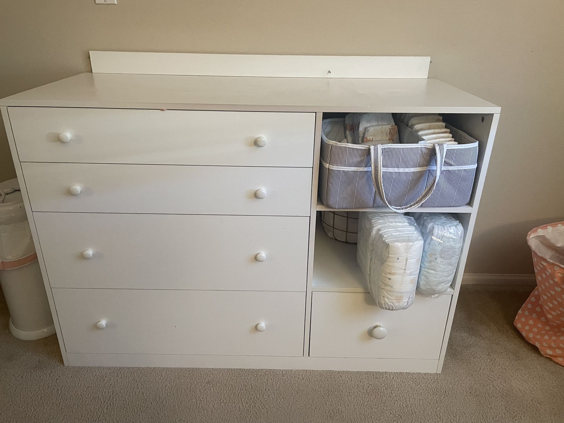 Changing Table / Dresser