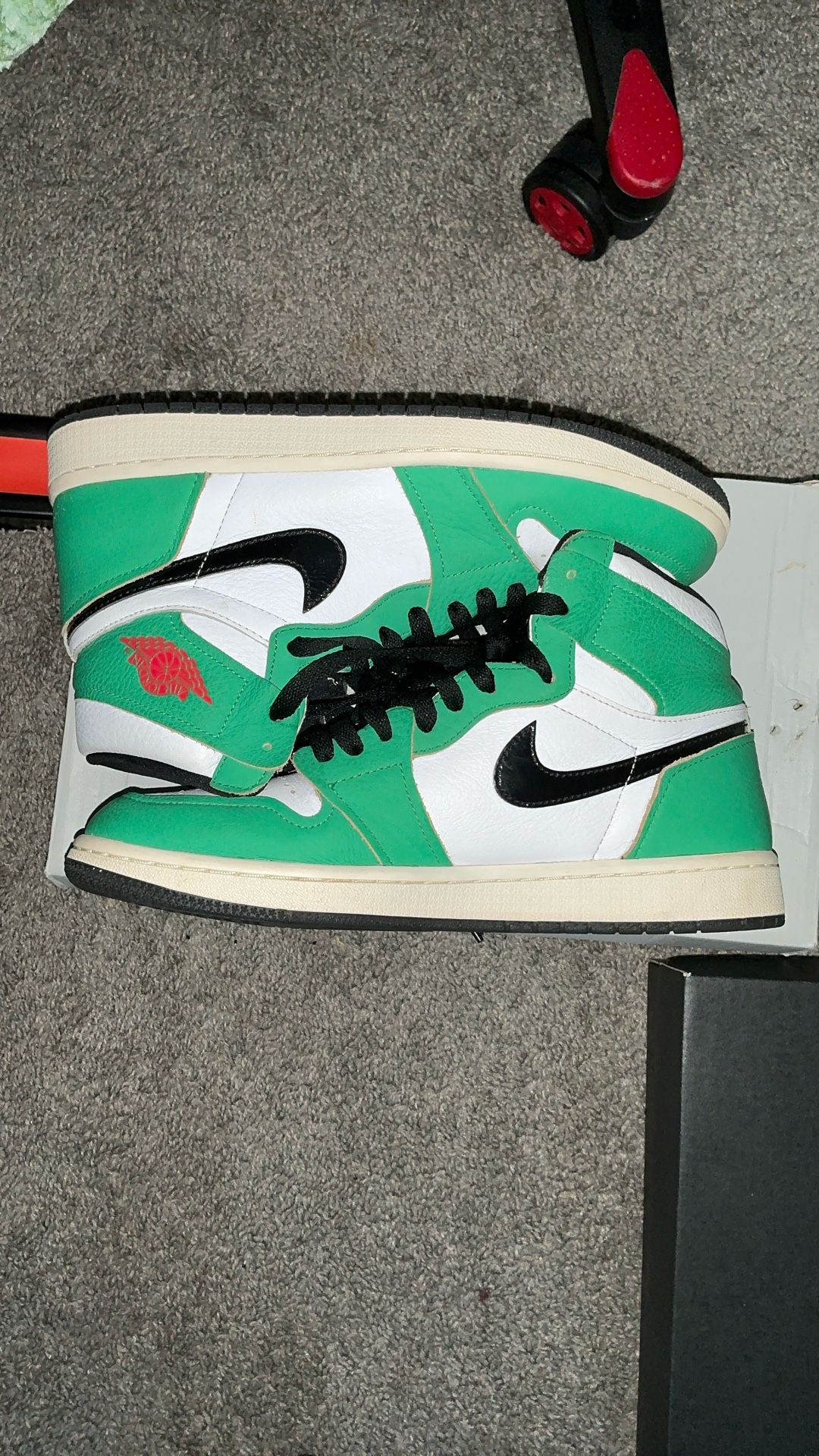 Jordan 1 Lucky Green