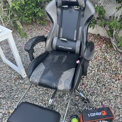 Gaming chair