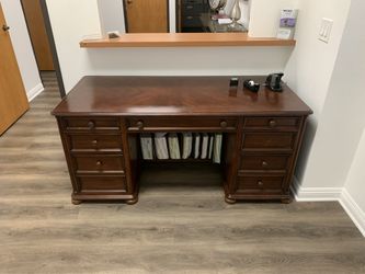 Junior Executive Desk And Matching File Cabinet