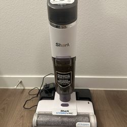 Shark HydroVac Cordless Pro 3 In 1 Vacuum, Mop And Self-Cleaning System
