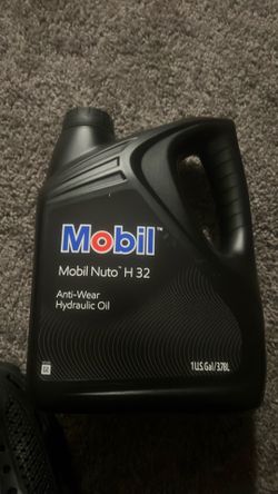 Hydraulic oil