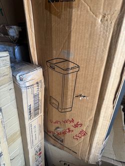 Step-On Trash Container in Box