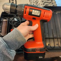 Black And Decker Drill With Bits, Battery, Charging Cord And Case 