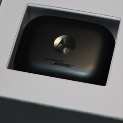 Motorola Buds +