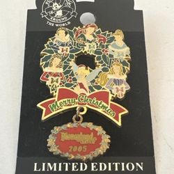 DLR - Holiday Wreath 2005 - Princess - Merry Christmas Disney Pin 42907