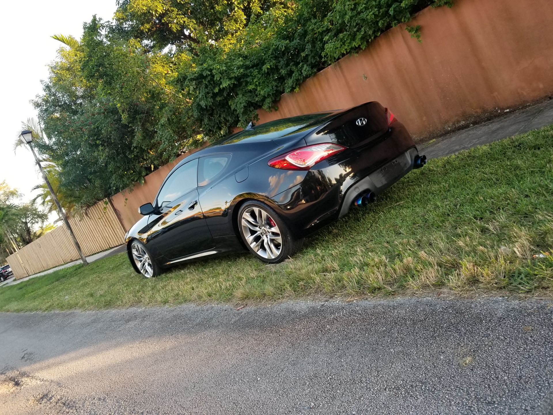 Hyundai Genesis 3.8 for parts