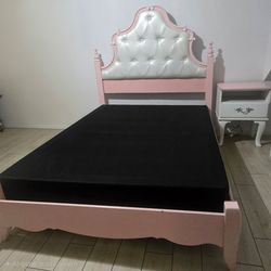 Bedroom set