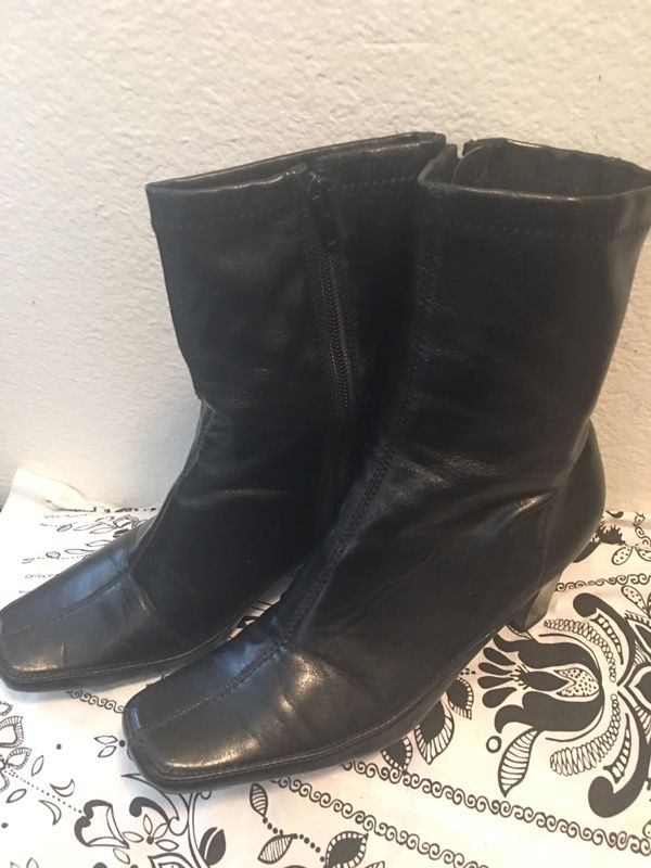 Preowned 💯Aerosoles ankle Boots 🎁