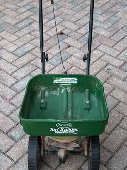 Scotts Turf Builder EdgeGuard Mini Spreader