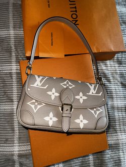 Louis Vuitton Diane Purse