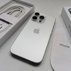 Apple iPhone 16 Pro - 256 GB - (Unlocked) iOS Smartphone