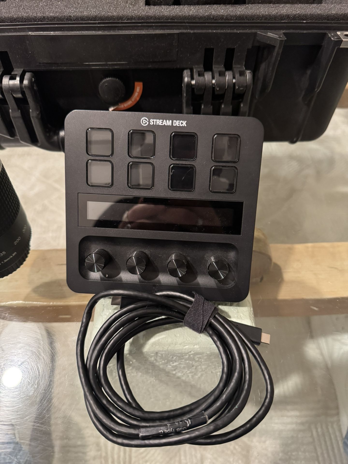 Elgato Stream Deck + (Plus) – Perfect for Streaming, Editing & Productivity