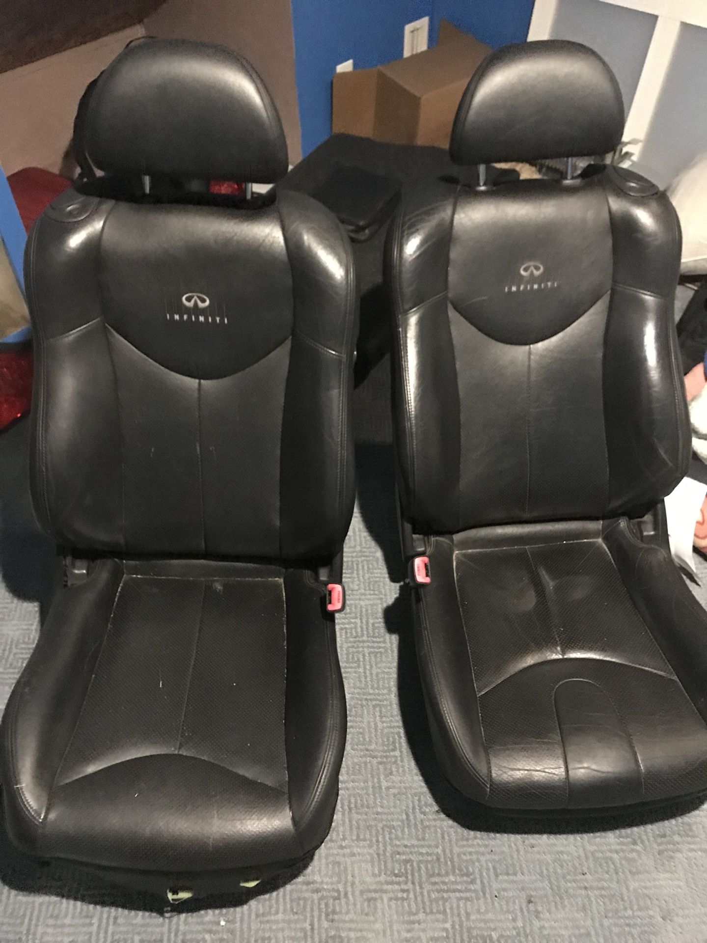 Infiniti G37 coupe seats