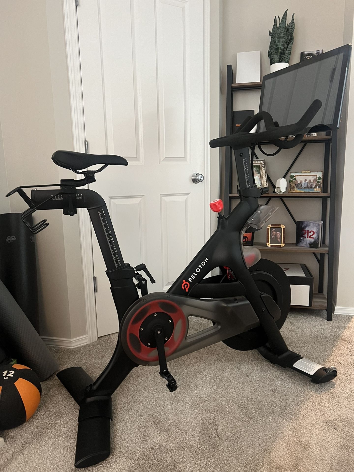 Indoor Exercise Bikes, Original Peloton Bike for Sale