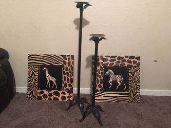 2 safari frames and 2 candle holders
