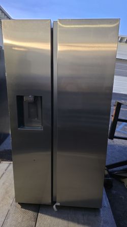 Stainless Steel Side-by-Side Refrigerator with Ice Dispenser