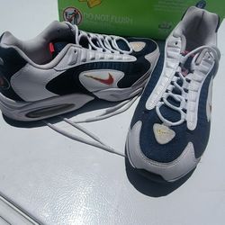 Nike.  (11")