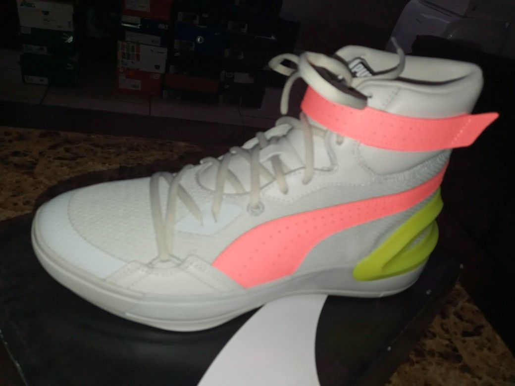 PUMA プーマ SKY MODERN OSG Amazon.com | PUMA Mens Sky Modern Osg Lace Up Sneakers Shoes