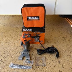 RIDGID 5.5 Amp Compact Fixed-Base Corded Router