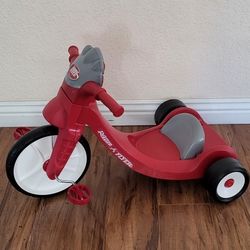 New!! Radio Flyer Tricycle For Kids With Sounds And Lights ( Price Firm!)