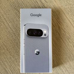 Google Pixel 10 Pro - UNLOCKED, 256GB. *NEW IN BOX*